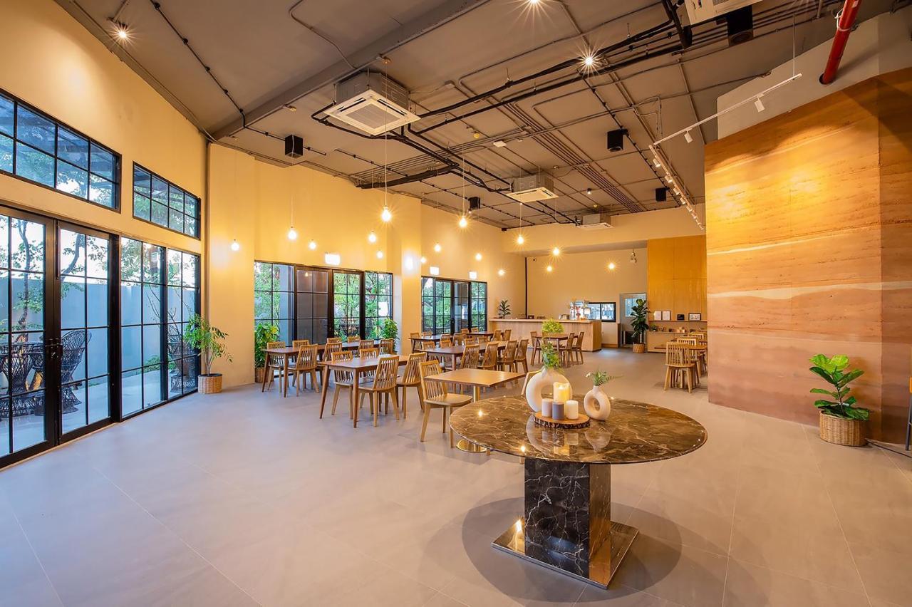 Centara Life Wisma Hotel Ratchaburi Exterior foto